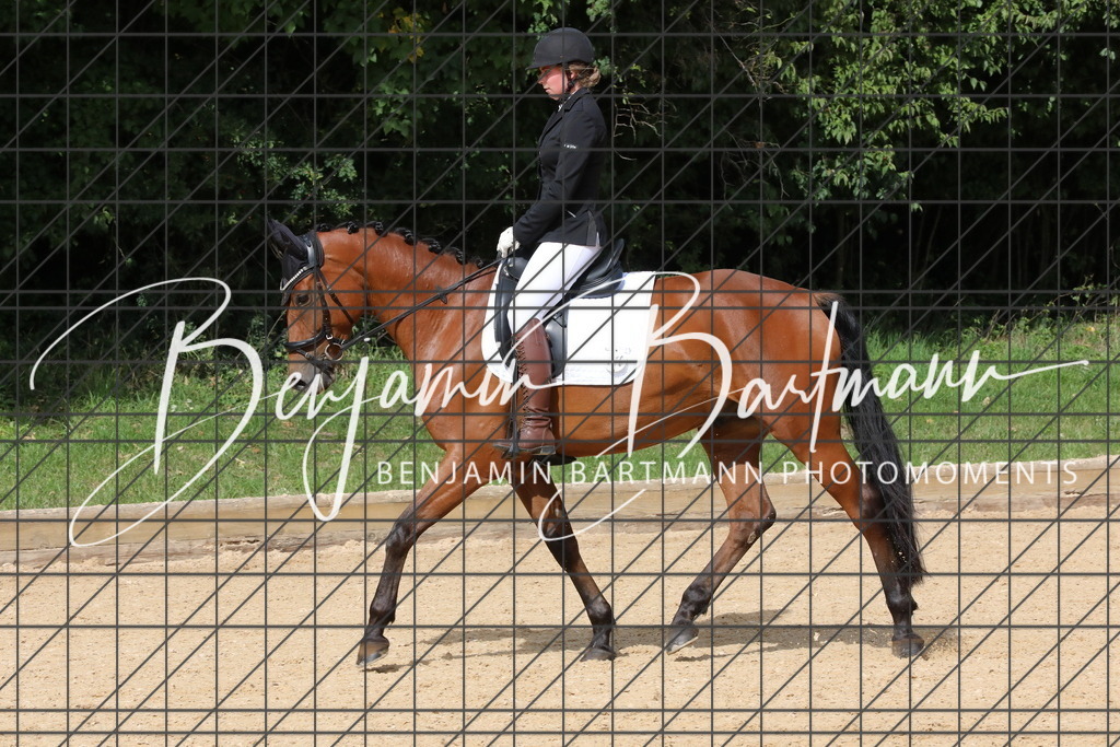 AZ2A2605 | Benjamin Bartmann Photomoments