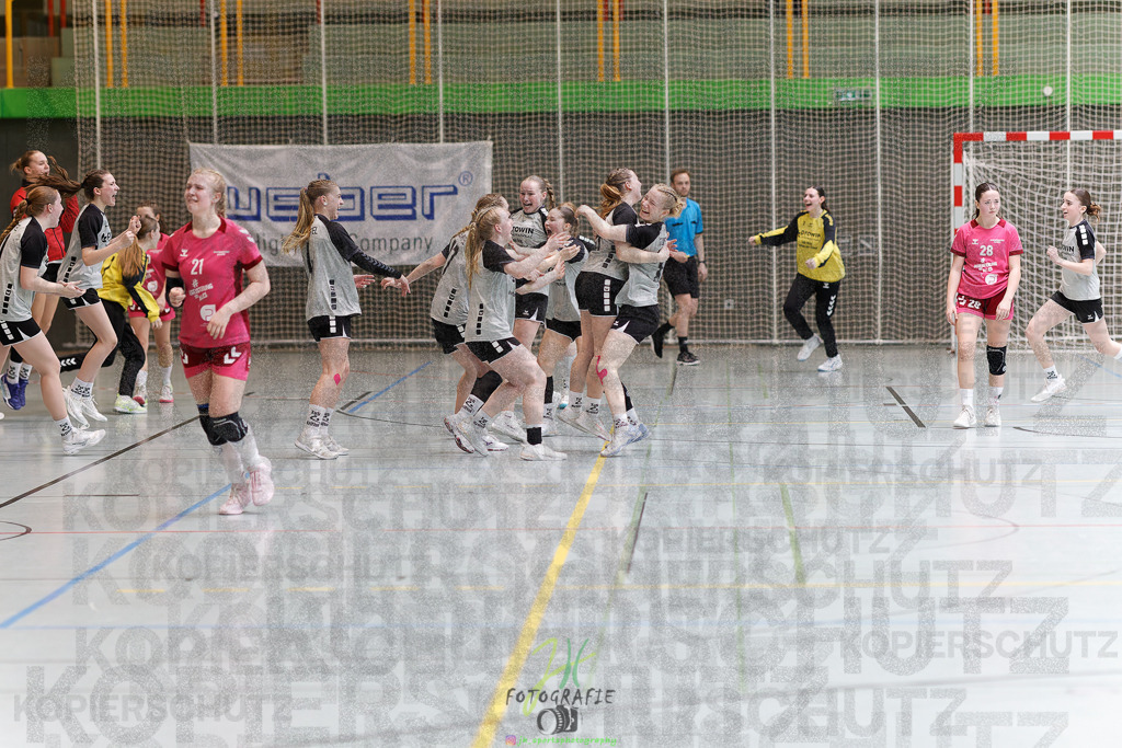 Hessenmeisterschaft wJC - Spiel um Platz 3; TuS Kriftel - SG Schenklengsfeld | Hessenmeisterschaft wJC - Spiel um Platz 3; TuS Kriftel - SG Schenklengsfeld am 22.03.2025 in Biedenkopf (Sporthalle Lahntalschule)Photo © 2025 - Jörg Heinrich - Realisiert mit Pictrs.com