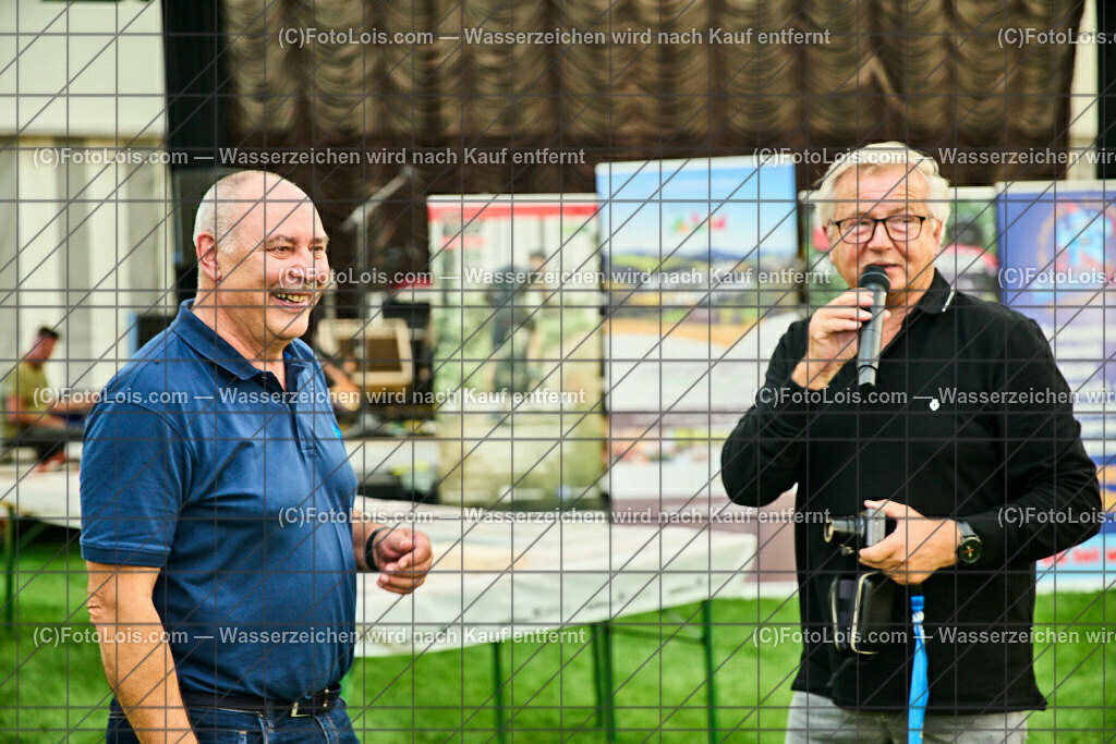 ALP8067_GRANITBEISSER_Siegerehrung_Ehrengast | (C)FotoLois.com, Alois Spandl, 28. GRANITBEISSER Mountainbike-Marathon in St. Georgen am Walde, Sa 3. Sept. 2022.