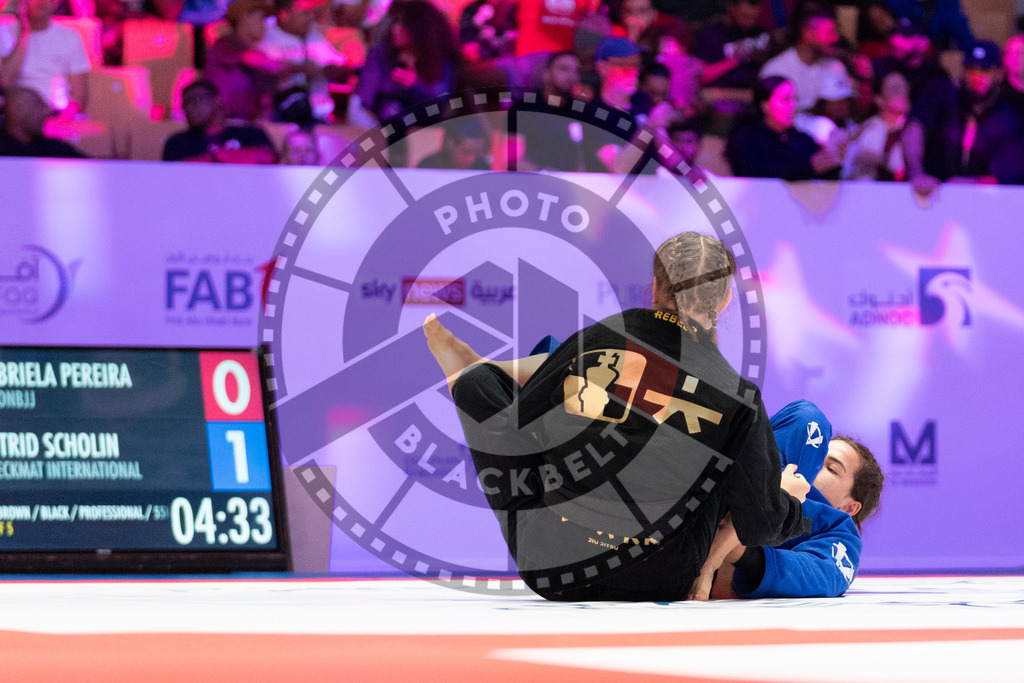20231109PBB4392 | Fighters compete during the AJP World Professional Championship in the Mubadala Arena in Abu Dhabi, Arab United Emirates, on November 9, 2023.