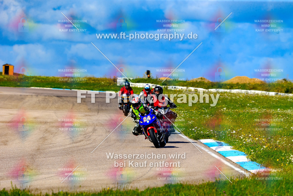 024-5917 | Hier findet Ihr Bilder von Touristenfahrten auf der Nürburgring Nordschleife oder von anderen Veranstaltungen die ich besucht habe. Viel Spass beim Durch Schauen 