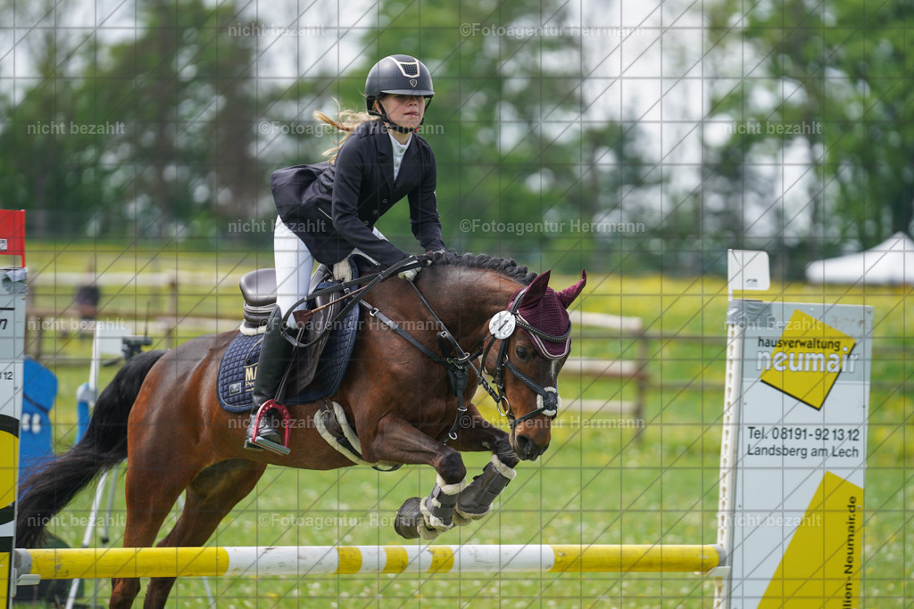 20240509-FAH02696 | Turnierbilder der Turnierfotografen Bayern, Pferdesport Fotografie, Reitsportbilder, Turnier Landberg am Lech, Turnierbilder bayern, Fotoagentur Herrmann