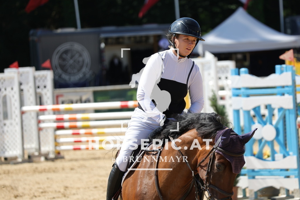 0P6A8997 | Willkommen bei Brunnmayr - Design & Fotografie – Ihrem Spezialisten für Reitturniere und Pferdeveranstaltungen in Oberösterreich, Salzburg und Bayern! Seit über 17 Jahren sind wir leidenschaftlich dabei.