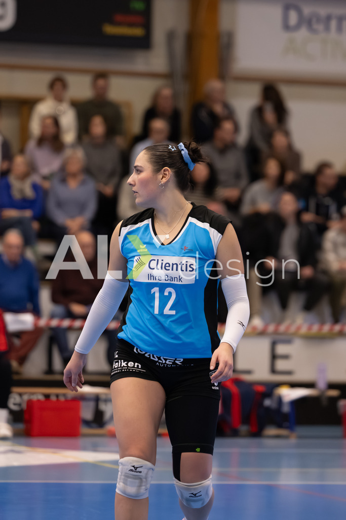 Volleyball I Frauen I Saison 2025-2026 I Volleyball NLA | Women I Round 16 I VC Kanti Schaffhausen - Viteos NUC I 31.01.2026 | 12 Isabella Loffreda (CH) (VC Kanti Schaffhausen) – Libera - Realisiert mit Pictrs.com