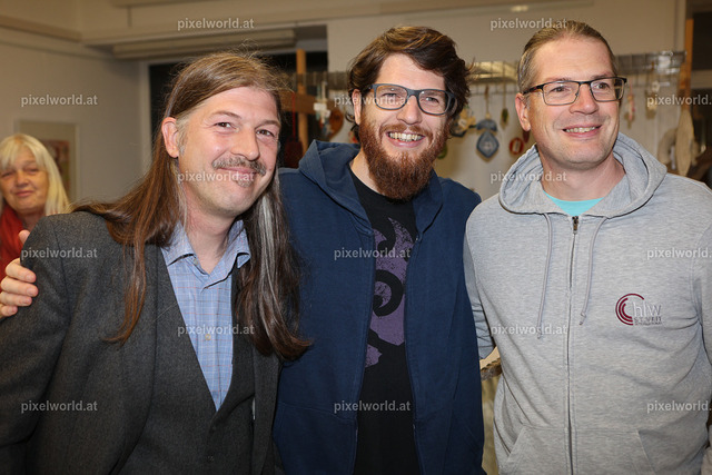 Markus Wutte und Walther Preiml im KunstRaum | Bildershop von pixelworld.at - Realisiert mit Pictrs.com