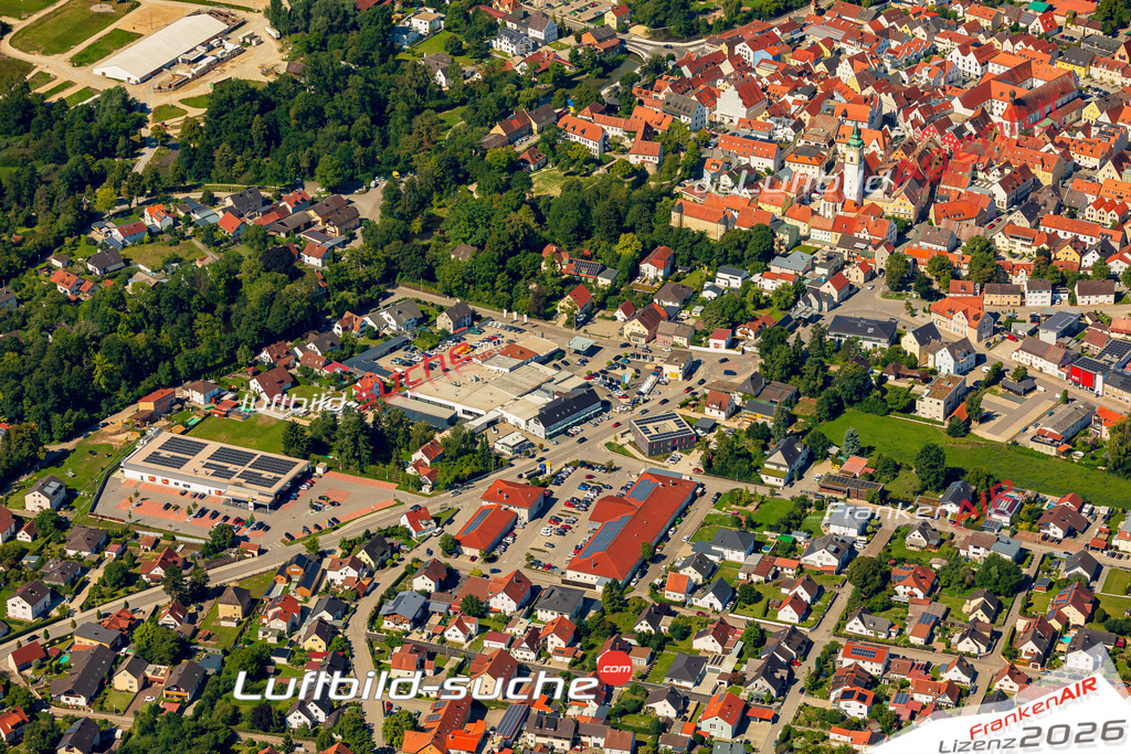 Luftaufnahme von Abensberg - Die Luftaufnahme wurde 2025 vom UL-Flugzeug heraus erstellt ( keine Drohne ) - Hochauflösende Luftaufnahme - für professionelle Ausdrucke geeignet. Die Geschenkidee !Mit Lizenz und Bildrechte bestellbar