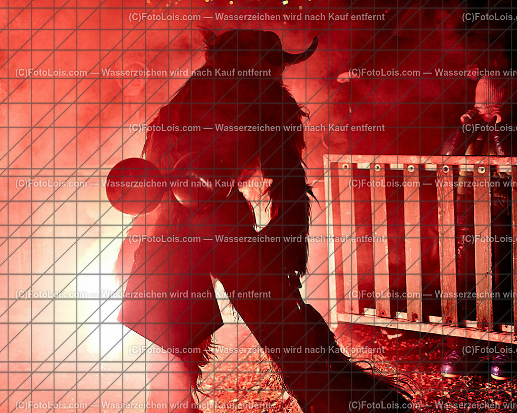 ALP7228_Wieselburger Advent_Zwieslteifln | (C)FotoLois.com, Alois Spandl. 25igster WIESELBURGER ADVENT, Perchtenlauf der 'Zwieslteifln', Fr 22. Dez. 2023.