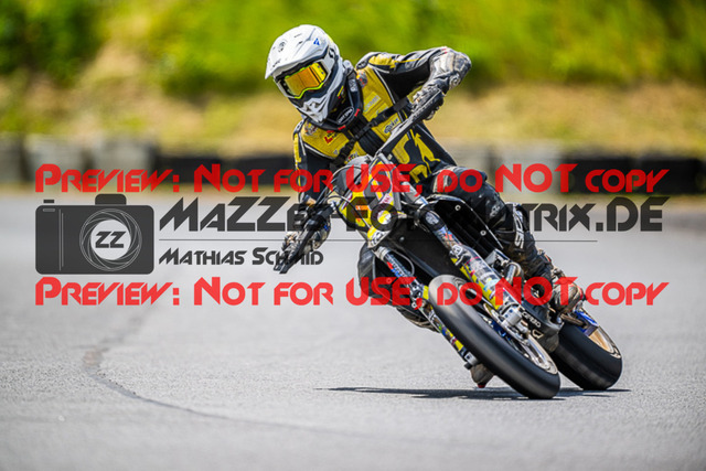 MaZZes_FotoMatrix_220528_1113 | Fotograf Mathias Schmid
Sportfotograf,
Eventfotograf,
Hochzeitsfotograf,
Portraitfotograf