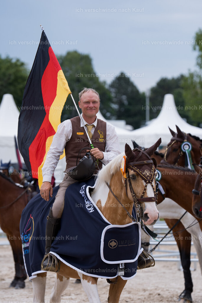 WE_sonntag_Stoib_Siegerehrung_PI2025_3385 | Pferd International München 2025