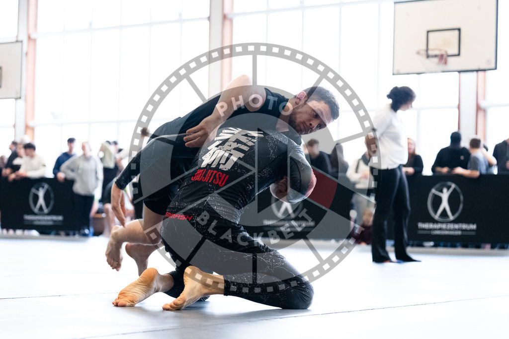 20251129PBB6242 | Fighters compete during the luta livre competition ILLCS XI winter edition on November 29, 2025 in Hannover, Germany.