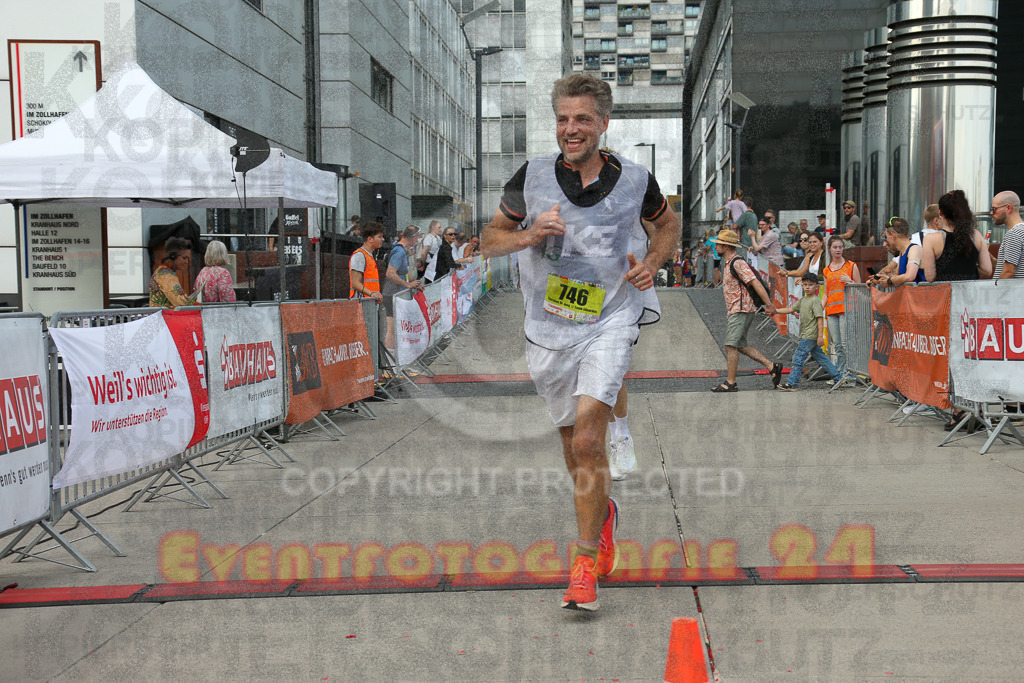 250920_1517_EX1_8751 | Sportfotografie im Rhein-Sieg Kreis, Köln, Bonn, NRW, Rheinland Pfalz, Hessen, etc. Unser Tätigkeitsfeld umfasst den Laufsport vom Volkslauf über den Marathon, Duathlon, Triathon bis zum Ultralauf wie Kölnpfad Ultra oder Schindertrail.