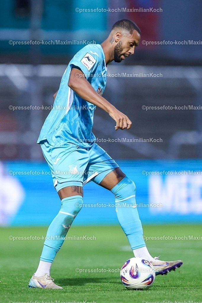 FCVK16092501104 | 16.09.2025, Fußball, FC Viktoria Köln – TSG 1899 Hoffenheim II, 3.Liga, Sportpark Höhenberg, Saison 2025 2026: Ruben Reisig (Hoffenheim II #17)  DFB regulations prohibit any use of photographs as image sequences and or quasi-video.