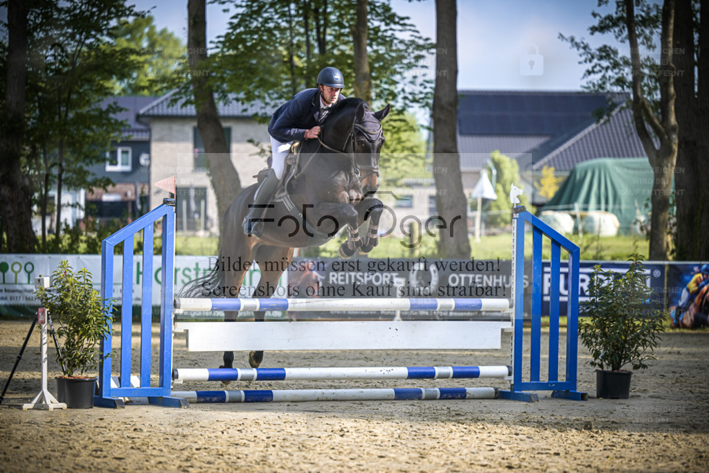 DOS_4769 | Entdecke hochwertige Reitturnierfotos von Foto Oger. Professionell, emotional und authentisch – jetzt Lieblingsmomente im Shop bestellen. - Realisiert mit Pictrs.com