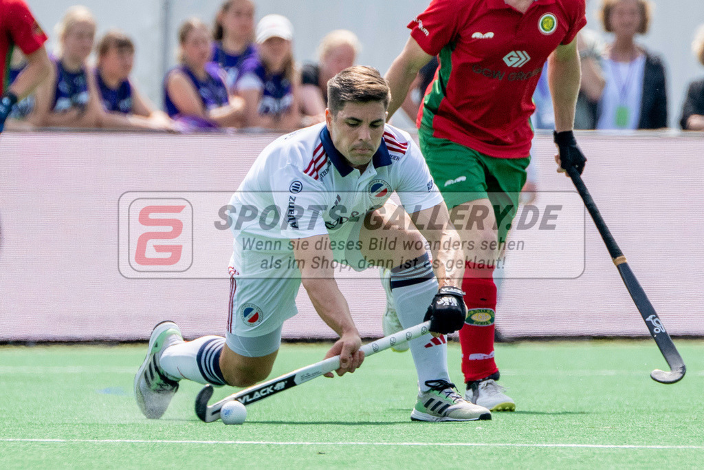 Final4_20240519-1431-0047 | Bonn, Deutschland, 19.05.2024:  in Aktion waehrend des Spiels der Deutsche Feldhockey-Meisterschaften 2024 zwischen Final 4 Herren Finale Mannheimer HC - Hamburger Polo Club im Bonner THV am 19.05.2024 in Bonn, Deutschland. (Foto von Stephan Fehrmann)

Bonn, Germany, 19.05.2024:  in action during the game of Deutsche Feldhockey-Meisterschaften 2024 between Final 4 Herren Finale Mannheimer HC - Hamburger Polo Club in Bonner THV at 19.05.2024 in Bonn, Deutschland. (Foto from Stephan Fehrmann)
