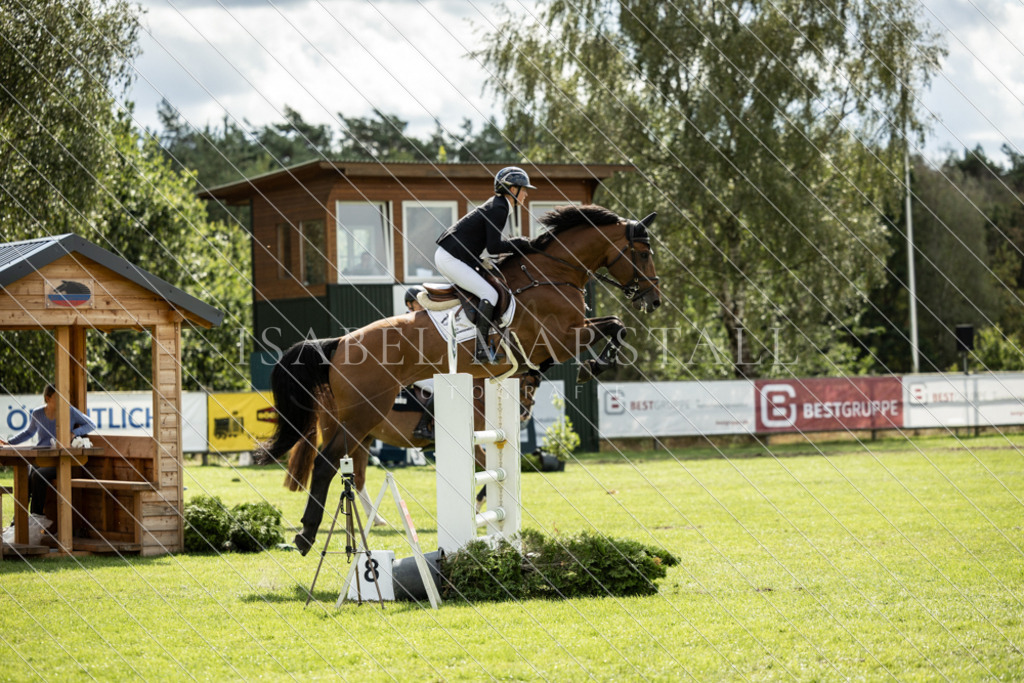 DK5A2509 | Isabel Marstall Fotografie - Realisiert mit Pictrs.com