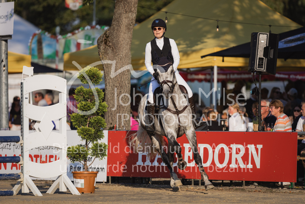 230823_Delbrueck_Stil-A1-180 | Deine schönsten Turniermomente als professionelle Fotos! Entdecke hochwertige Pferdesport-Fotografie im Online-Shop. Jetzt Fotos finden & bestellen!