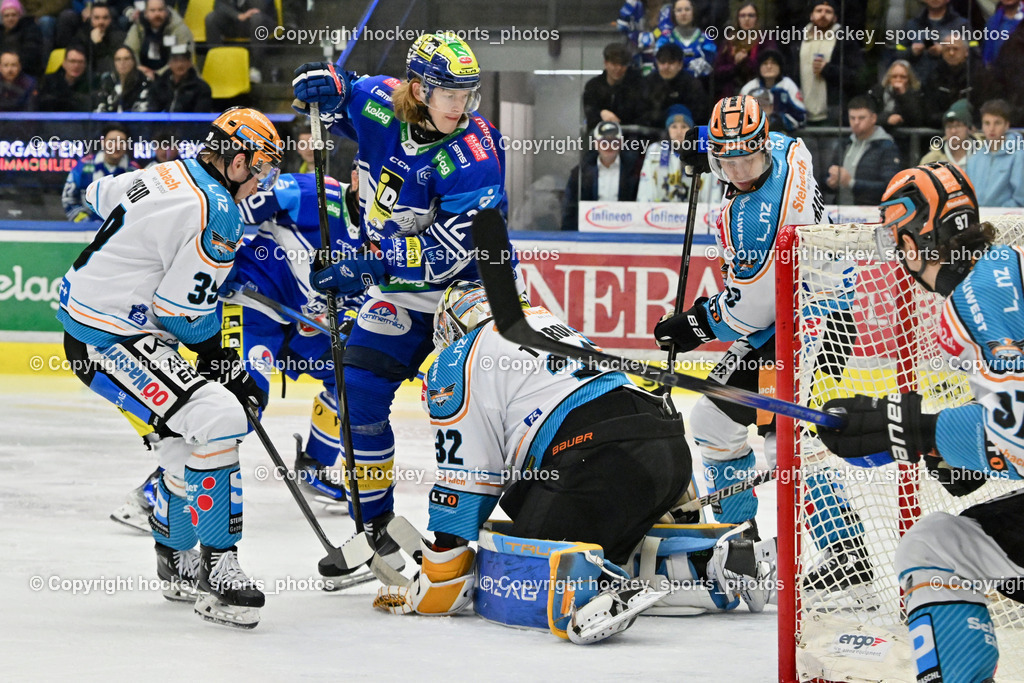 EC IDM Wärmepumpen VSV vs. STEINBACH BLACK WINGS LINZ  | #39 Scheid Ian Christopher BLACK WINGS LINZ, #12 Pearson Chase EC VSV, #32 Tirronen Rasmus BLACK WINGS LINZ, #13 Kragl Gerd BLACK WINGS LINZ, EC IDM Wärmepumpen VSV vs. STEINBACH BLACK WINGS LINZ , EC IDM Wärmepumpen VSV vs. STEINBACH BLACK WINGS LINZ  am 28.01.2025 in Villach (Stadthalle Villach), Austria, (Photo by Bernd Stefan)