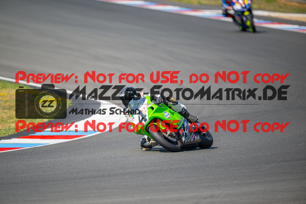 MaZZes-Fotomatrix-20260805-518113 | R1