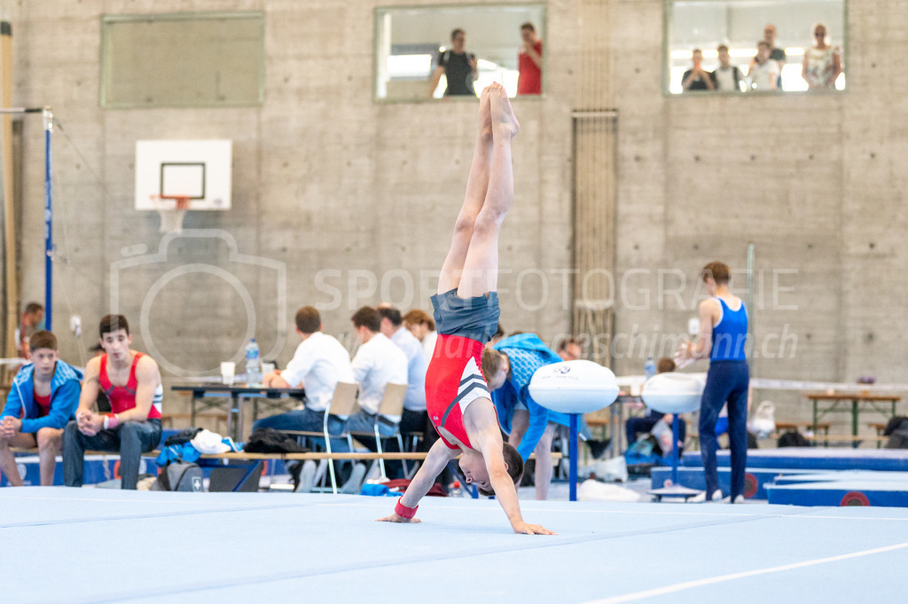 104. Zürcher Kunstturnertage Neftenbach - 14. May 2022 | 104. Zürcher Kunstturnertage Neftenbach
Turnhalle Ebni, Neftenbach
Programm 5 (P5)
Bild: Sportfotografie Markus Aeschimann | www.markus-aeschimann.ch - Realisiert mit Pictrs.com