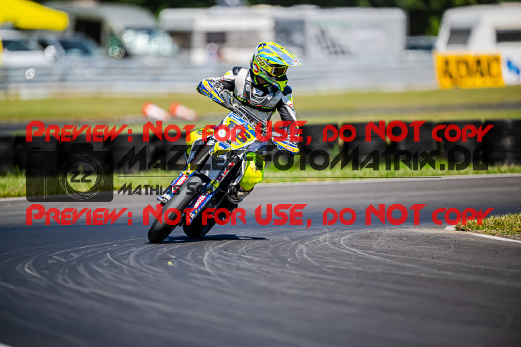 MaZZes_FotoMatrix_220702_2529 | S1