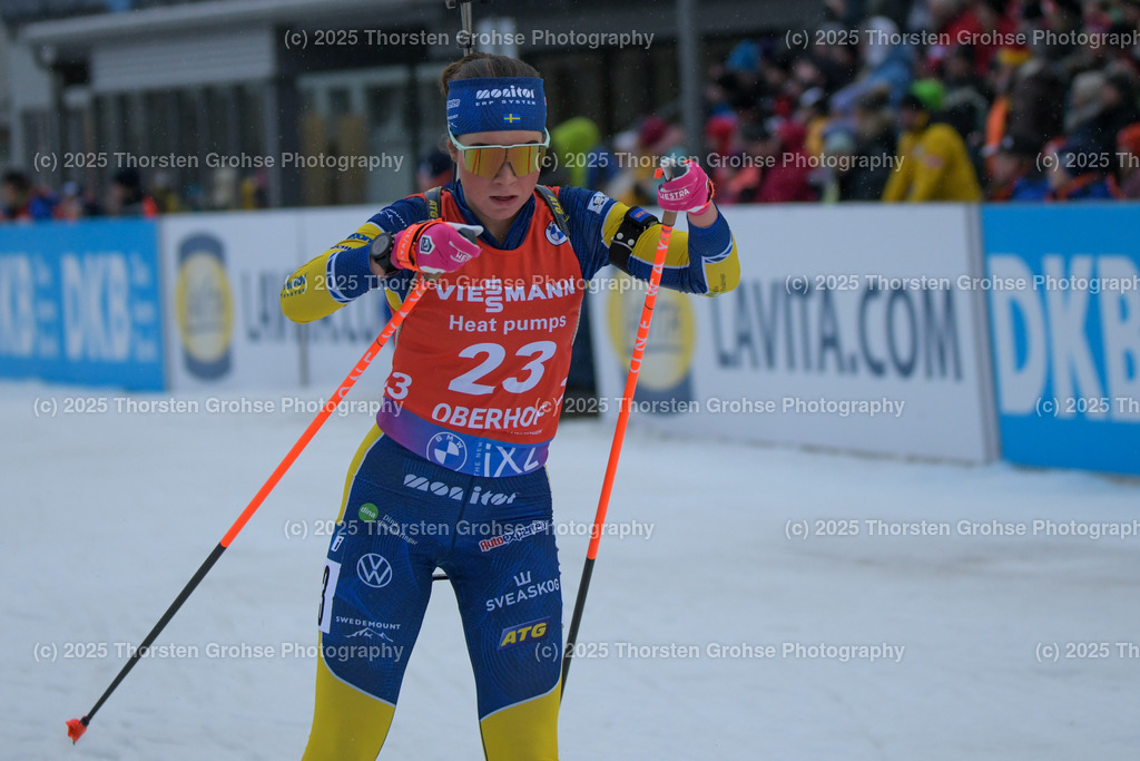 BMW IBU World Cup Biathlon - Oberhof (GER) 2024, 06.01.2024 | BMW IBU World Cup Biathlon - Oberhof (GER) 2024, FRAUEN 10 KM VERFOLGUNG am 06.01.2024 in ARENA AM RENNSTEIG in Oberhof, (Germany)

Image: Sara Andersson SWE - Realisiert mit Pictrs.com