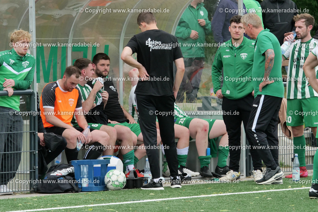 Fußball : Bezirksliga : TV Voerde - FC Sterkrade 72 | Fußball : Bezirksliga : TV Voerde - FC Sterkrade 72 am 25.05.2025 in Voerde - Realisiert mit Pictrs.com