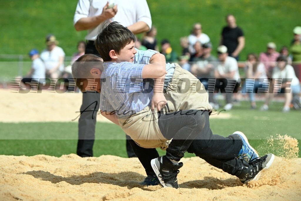DSC_4400aaa | Kaufen Sie Sportbilder im Onlineshop von Andy Scherrer Sportfotografie. Faszinierende Bilder von Sportevents aus der ganzen Schweiz. Fussball, Frauenfussball, Unihockey, Handball, Schwingen und weiteren Sportarten. - Realisiert mit Pictrs.com