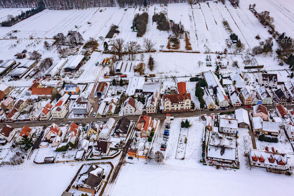 Saarstraße  Im Winter bei Schnee | Luftbild: Saarstraße  Im Winter bei Schnee in Kandel im Bundesland Rheinland-Pfalz in Deutschland. Foto: IMG_23542.jpg vom 16.01.2010 durch Werner Riehm/FLY-FOTO.de - Realisiert mit Pictrs.com