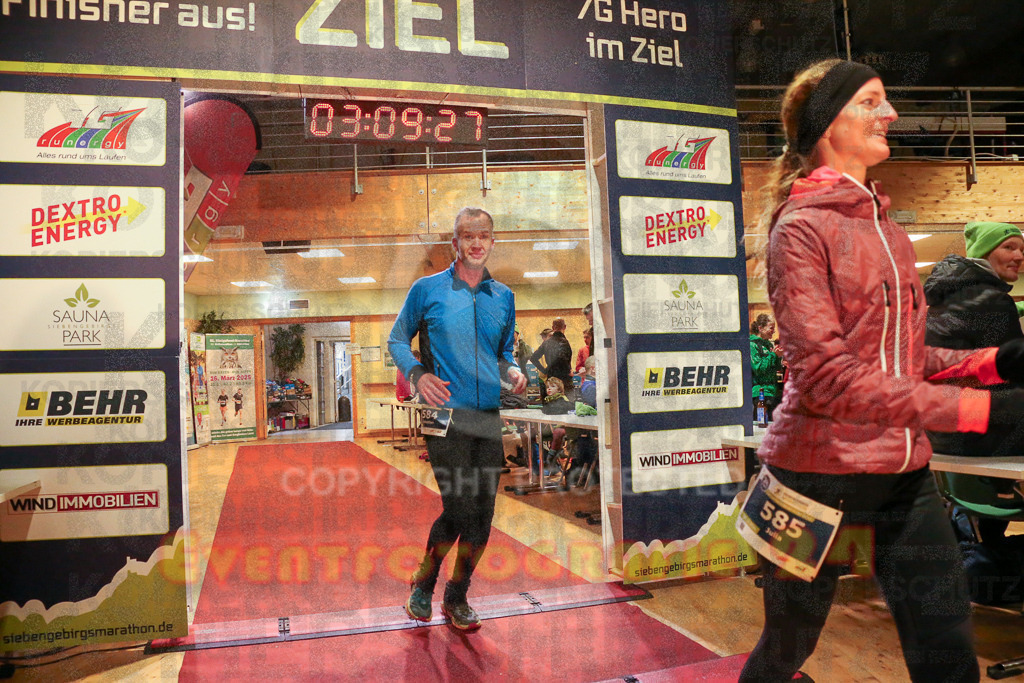 241208_1212_EX1_7464 | Sportfotografie im Rhein-Sieg Kreis, Köln, Bonn, NRW, Rheinland Pfalz, Hessen, etc. Unser Tätigkeitsfeld umfasst den Laufsport vom Volkslauf über den Marathon, Duathlon, Triathon bis zum Ultralauf wie Kölnpfad Ultra oder Schindertrail.
