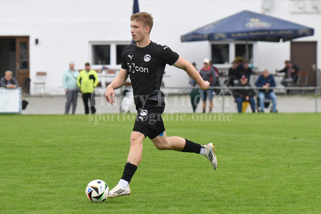 HR1_2410 | Ha-Ri; Sportfotografie Ha-Ri; Sporfotografie Harry Rindler; Sport Deggendorf; Sportbilder Deggendorf; Sportfotos Deggendorf; Sportfotos Niederbayern; Sportbilder Niederbayern; Amateursport Niederbayern; Bayern;  - Realisiert mit Pictrs.com