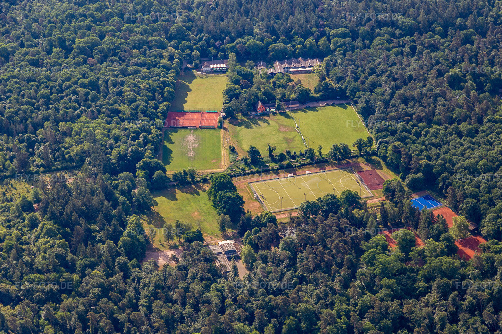 Luftbild: SpVgg Olympia-Hertha DJK Karlsruhe-Ost 1921 e.V. im Ortsteil Oststadt in Karlsruhe im Bundesland Baden-Württemberg in Deutschland. Foto: IMG_131565.jpg vom 22.05.2022 durch Werner Riehm/FLY-FOTO.deWWW.OLYMPIAHERTHA.DE