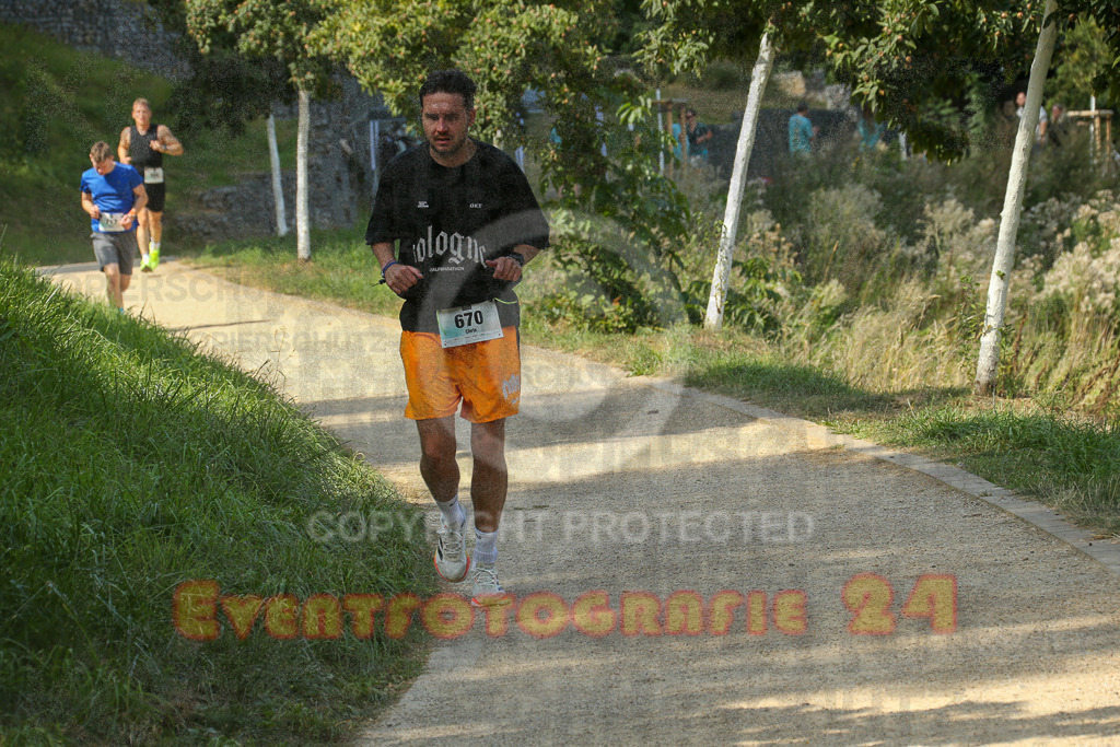 250824_1438_EX1_6941 | Sportfotografie im Rhein-Sieg Kreis, Köln, Bonn, NRW, Rheinland Pfalz, Hessen, etc. Unser Tätigkeitsfeld umfasst den Laufsport vom Volkslauf über den Marathon, Duathlon, Triathon bis zum Ultralauf wie Kölnpfad Ultra oder Schindertrail.
