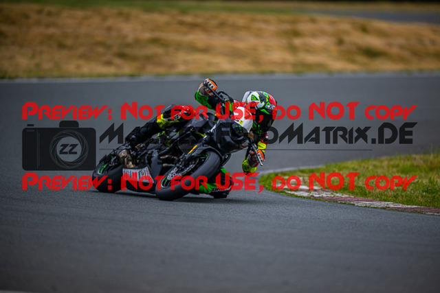 MaZZes_FotoMatrix_220723_0882 | PRO SUPERSTOCK