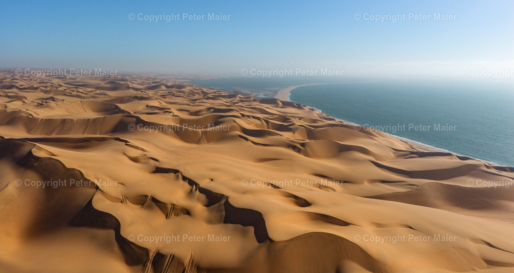 Sandwitch_Harbour_Namibia-101 | default