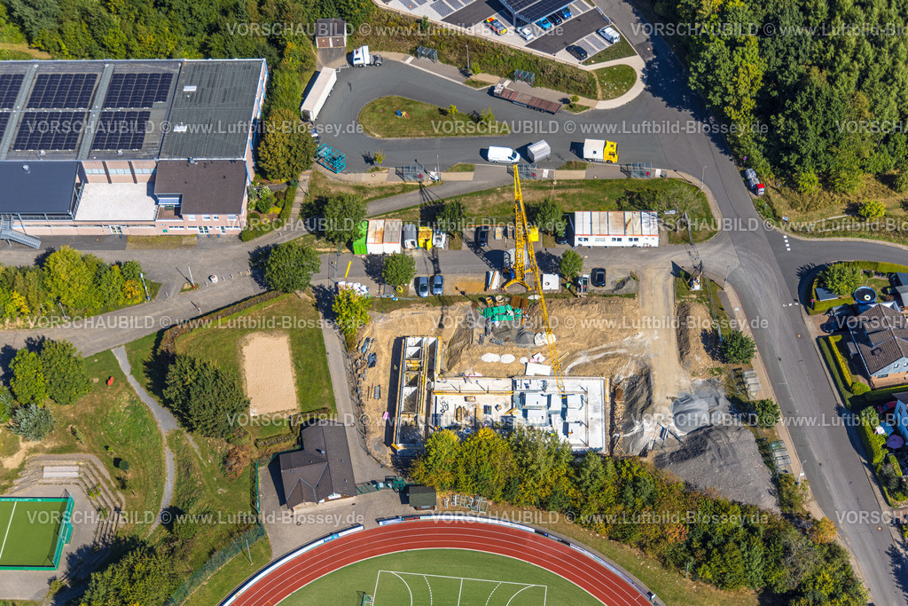 Wenden250811930 | Luftbild, Baustelle am Sportplatz Wenden FC Sportfreunde Möllmicke e.V., Möllmicke, Wenden, Sauerland, Nordrhein-Westfalen, Deutschland