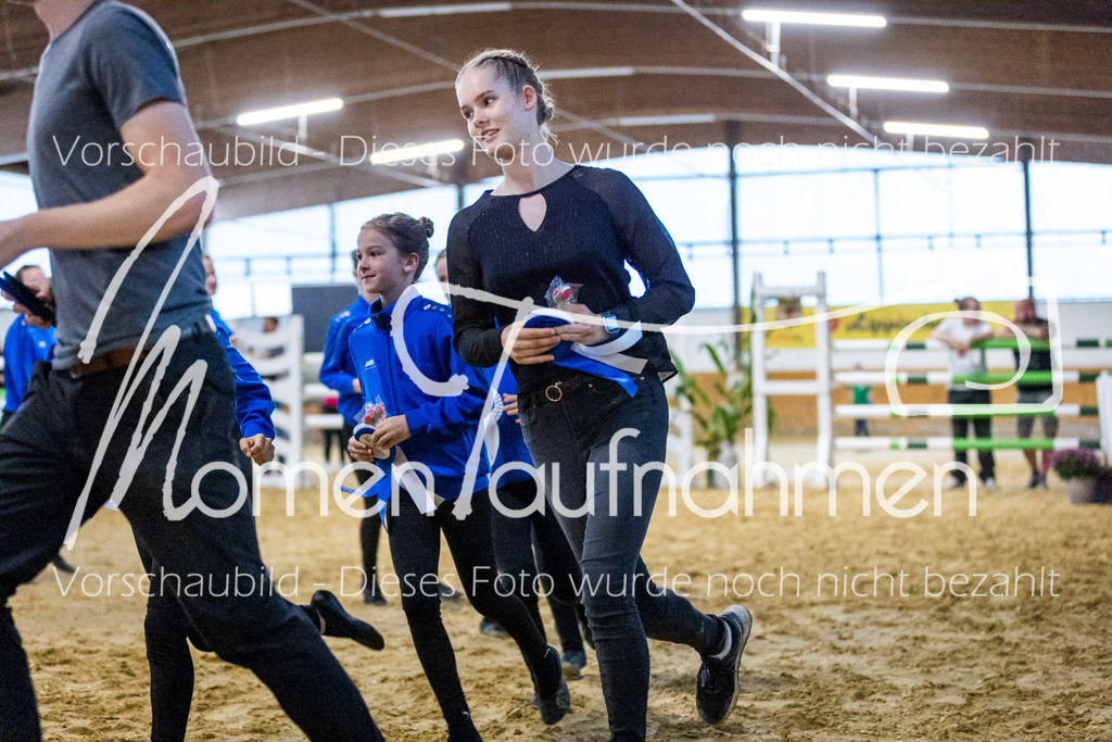 Platzierung5+6+7+NS-034 | MomenTaufnahmen Pferdesportfotos