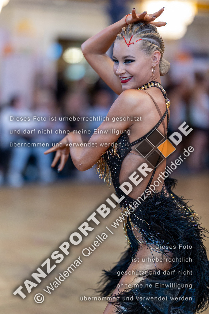 20230812-01014 | Hier finden Sie Tanz Bilder vom Latein und Standard Formationen tanzen. Sportbilder vom Tanzsport. Schöne Fotos und von Weltmeisterschaft, Europameisterschaft, Bundesliga, Regionalliga, Oberliga und Landesliga sowie von GOC Stuttgart, DanceComp, WM Bremen