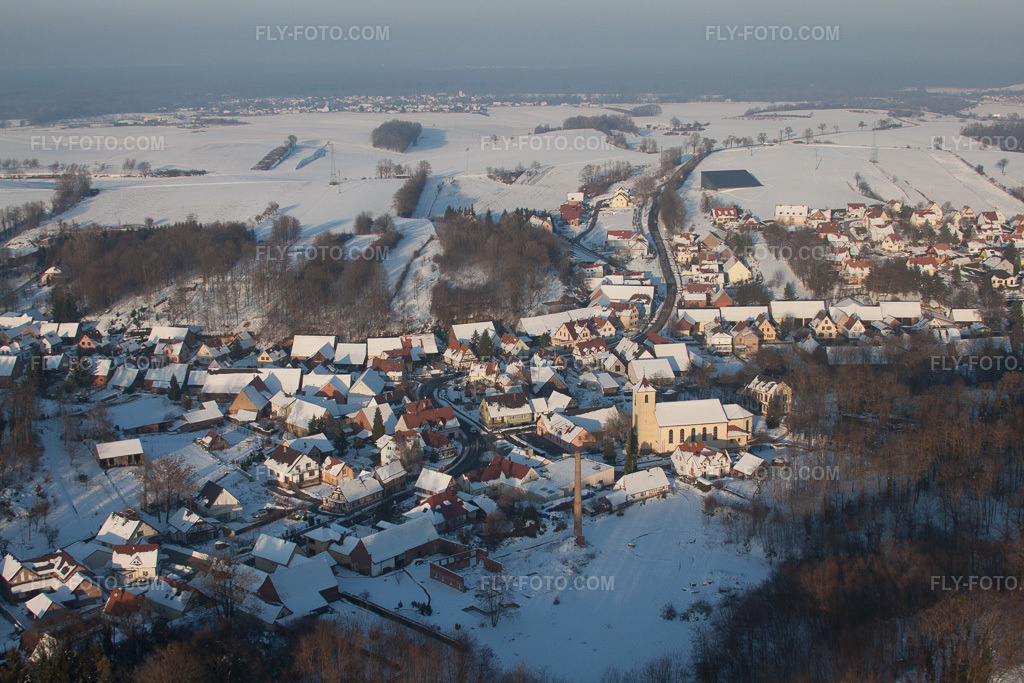 Aerial view: In winter when there is snow in Neewiller-près-Lauterbourg in the state Bas-Rhin, France.Photo: IMG_36662.jpg taken on 01/05/2011 by Werner Riehm/FLY-FOTO.comResolution of the original: 4752 x 3168 px