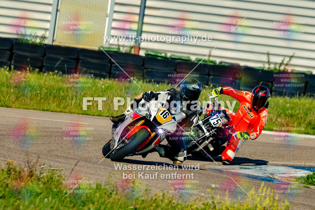 016-1507 | Hier findet Ihr Bilder von Touristenfahrten auf der Nürburgring Nordschleife oder von anderen Veranstaltungen die ich besucht habe. Viel Spass beim Durch Schauen 