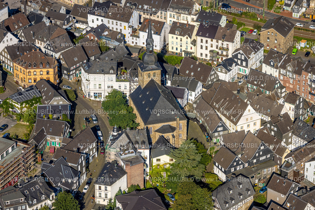 Velbert240811682Langenberg | Luftbild, Altstadt Alter Markt und Alte Kirche, Wohnhäuser, Langenberg, Velbert, Ruhrgebiet, Nordrhein-Westfalen, Deutschland