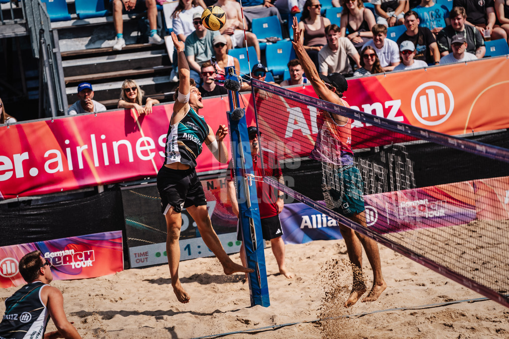 Beachvolleyball | Männer | Allianz German Beach Tour 2025 | Tourstop Hamburg | 31.05.2025 | Luis Kubo beim Angriff