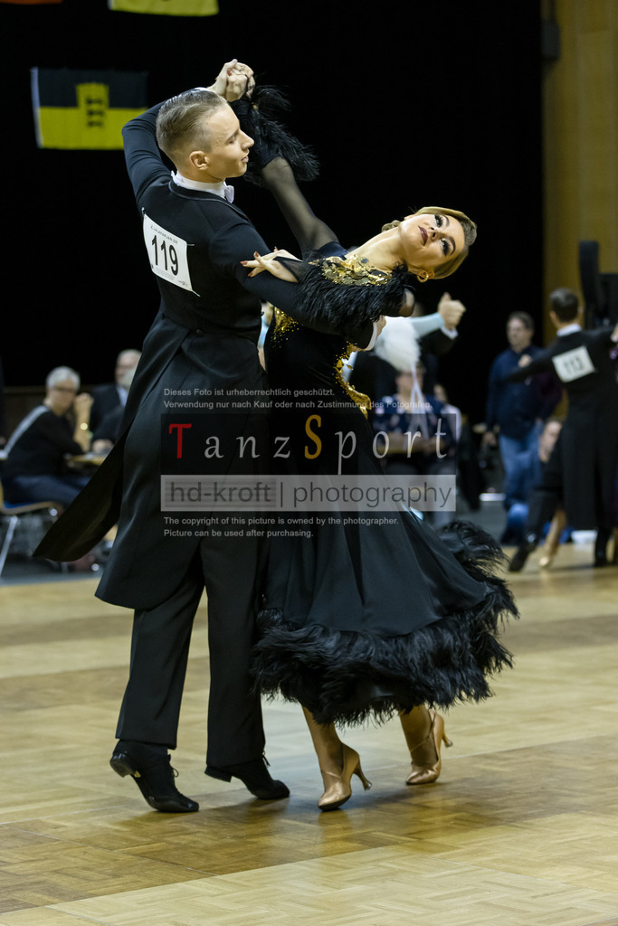 20241102_DC_HGR_Std_08792 | Tanzsportbilder, Standardtanz, Lateintanz, WDSF, DTV, LTVB, dancecomp, goc, hessen tanzt, blaues band der spree, walzer, tango, wiener walzer, slowfox, quickstepp, samba, rumba, cha-cha-cha, paso doble. jive, hd-kroft photography, turniertanzsport