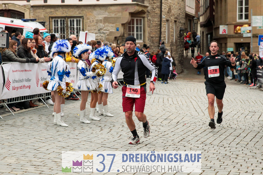 VR Bank Hauptlauf 10000m | 3 Koenigslauf 2023 - Realisiert mit Pictrs.com