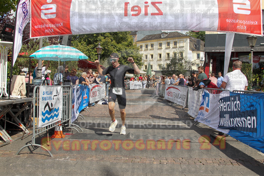 250824_1456_EV4_2412 | Sportfotografie im Rhein-Sieg Kreis, Köln, Bonn, NRW, Rheinland Pfalz, Hessen, etc. Unser Tätigkeitsfeld umfasst den Laufsport vom Volkslauf über den Marathon, Duathlon, Triathon bis zum Ultralauf wie Kölnpfad Ultra oder Schindertrail.