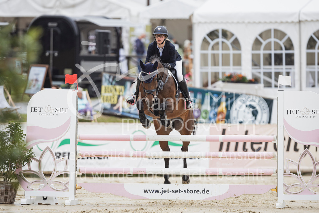 250710_BHO_Stil-L-1-139 | Deine schönsten Turniermomente als professionelle Fotos! Entdecke hochwertige Pferdesport-Fotografie im Online-Shop. Jetzt Fotos finden & bestellen!