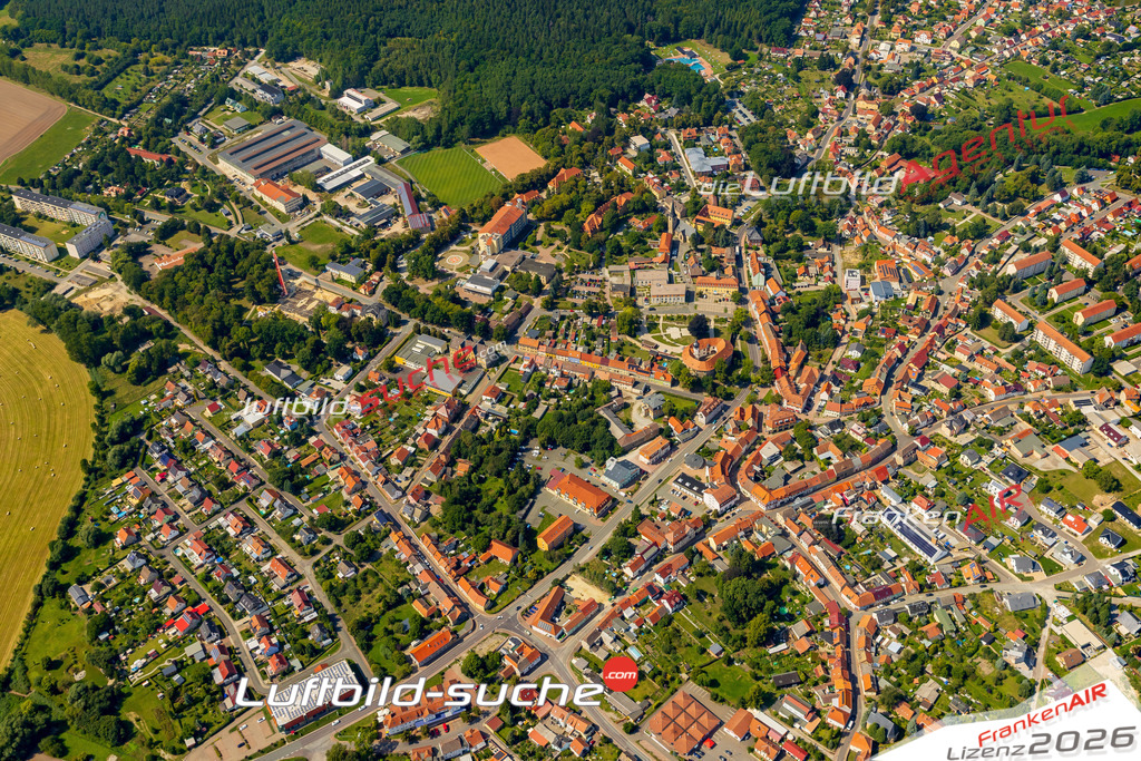 Altstadt historische Gebäude Blankenhain Bild- Das Luftbild wurde 2025 vom UL-Flugzeug heraus erstellt ( keine Drohne bzw. Drohnenaufnahme ) - Hochauflösende Luftaufnahme -Nicht vergleichbar mit Google Maps oder Satelittenbilder- Die Geschenkidee !Mit Lizenz und Bildrechte bestellbar - CC