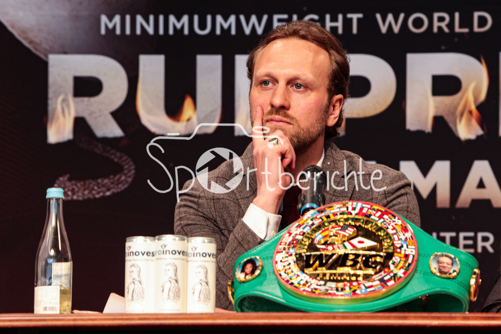Seniesa Estrada - Tina Rupprecht/ Pressekonferenz | Benedikt POELCHAU auf der Pressekonferenz von Tina Rupprecht