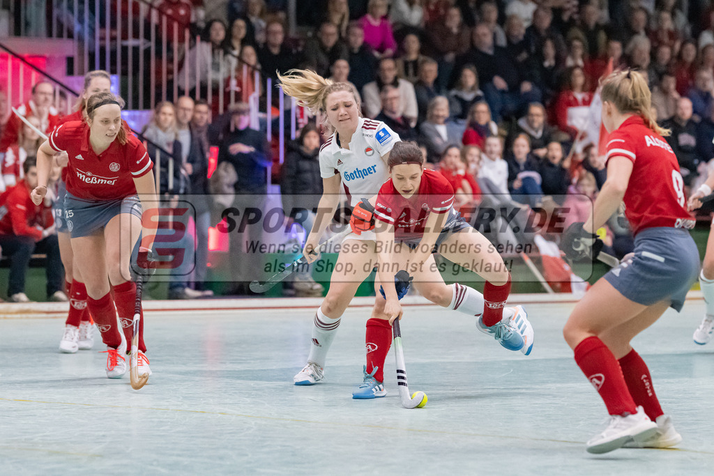 HK_20230128_103466 | 1. Bundesliga 1/4 Finale ( Damen ) Rot-Weiss Köln - Club an der Alster am 28.1.2023 Rot-Weiss Köln  , Köln , Camille Nobis ( Rot-Weiss Köln #17 )