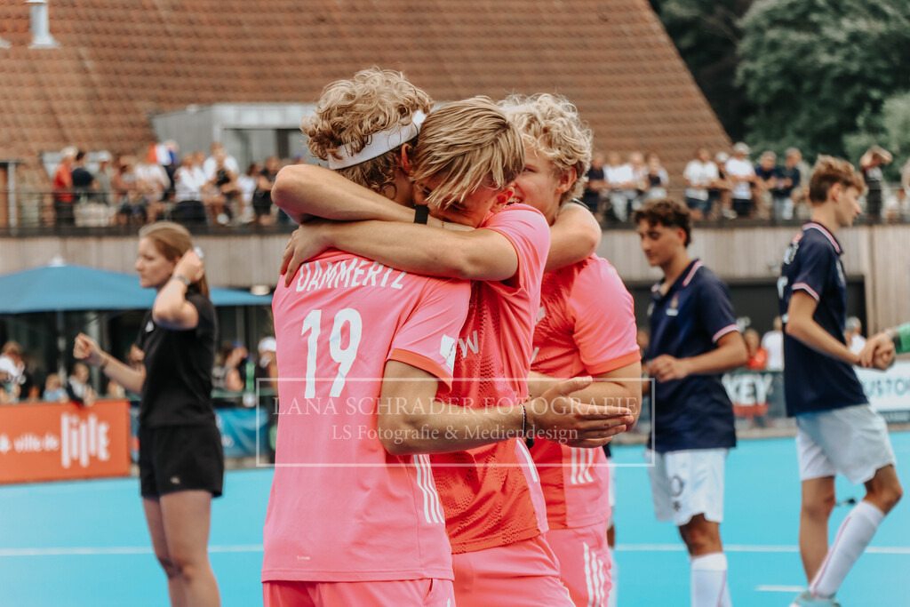 EM_MU18_F_GER-FRA_Lille_bearbeitet (355 von 433) | lanaschraderfotografie - Realizado com Pictrs.com