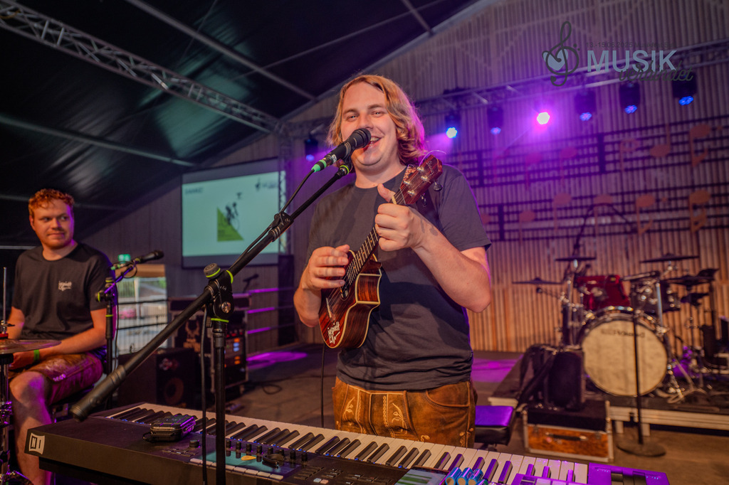 DSC_3208 | "Fussifoto.com – Ihr Ansprechpartner für hochwertige Fotografie! Entdecken Sie kreative Bilder und professionelle Dienstleistungen. Kontaktieren Sie uns für Ihre Projekte!"